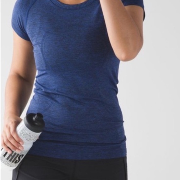 lululemon long sleeve - Picture 3 of 3